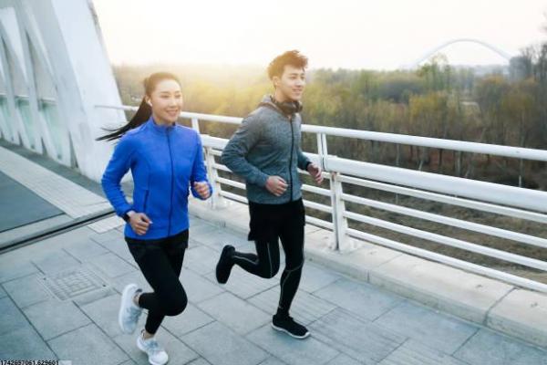 房山区体育场排球培训班：如何提升排球技巧？